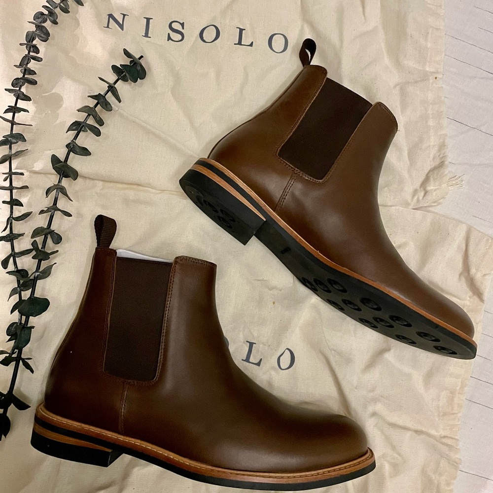 Nisolo Javier Chelsea Boots. All Weather Boots. MenSize 8.Brown. Women size 10 ✨